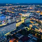 Urban Global Skyline -18th Floor No 02 - Free Garage Lägenhet Katowice