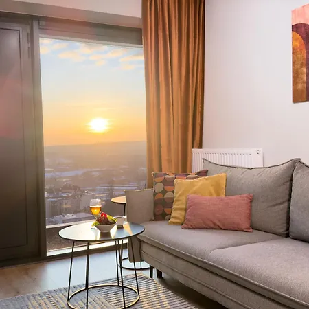 Urban Global Skyline -18th Floor No 02 - Air Condition - Free Garage *