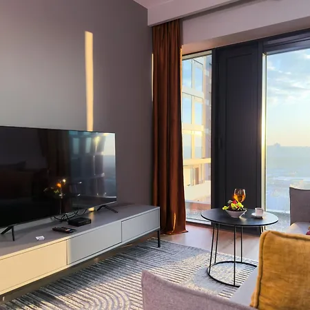 Urban Global Skyline -18th Floor No 02 - Air Condition - Free Garage Апартаменты Катовице