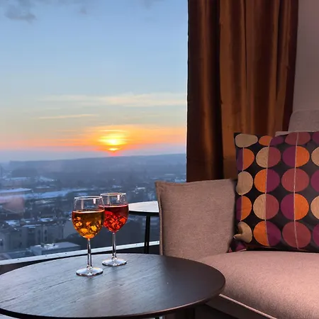 Apartamento Urban Global Skyline 18th Floor No 02 Free Garage, Self Check-in, No Deposit