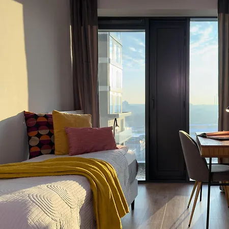 Urban Global Skyline -18th Floor No 02 - Air Condition - Free Garage Апартаменты