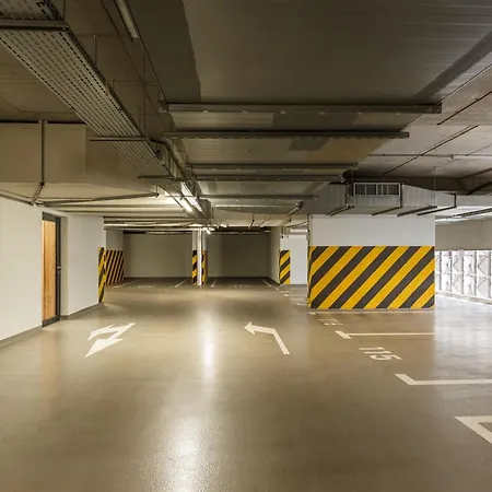 Urban Global Skyline -18th Floor No 02 - Air Condition - Free Garage Apartmán Katovice