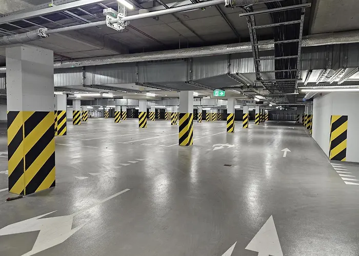 Urban Global Skyline 18th Floor No 02 Free Garage, Self Check-in, No Deposit *