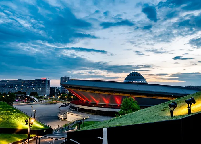 Urban Global Skyline 18th Floor No 02 Free Garage, Self Check-in, No Deposit * Katowice