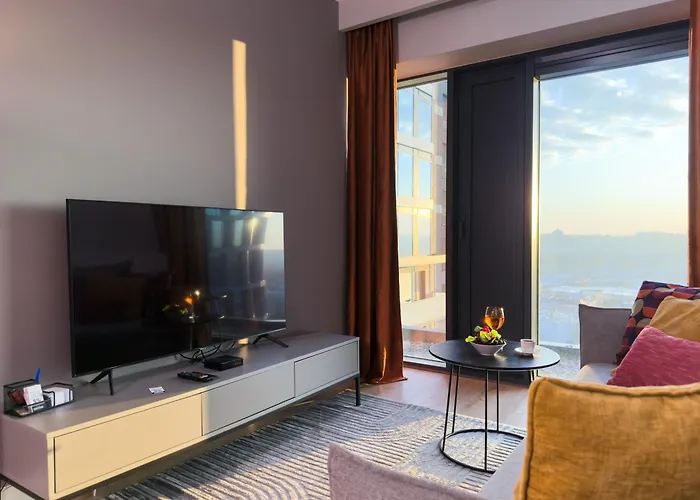 Urban Global Skyline 18th Floor No 02 Free Garage, Self Check-in, No Deposit Apartment Katowice