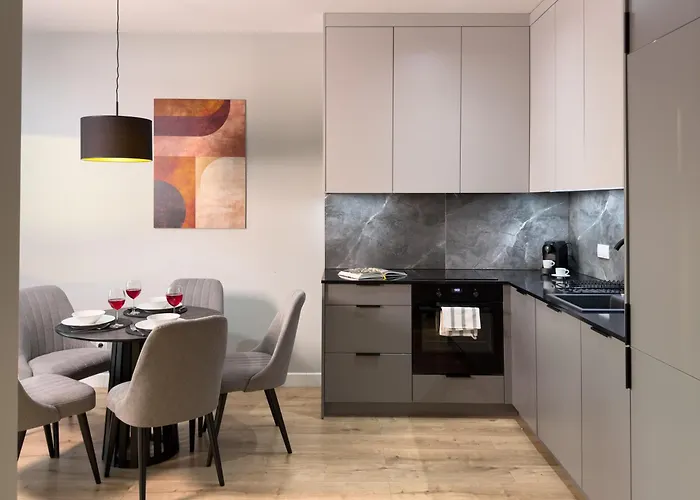 Urban Global Skyline 18th Floor No 02 Free Garage, Self Check-in, No Deposit Apartment